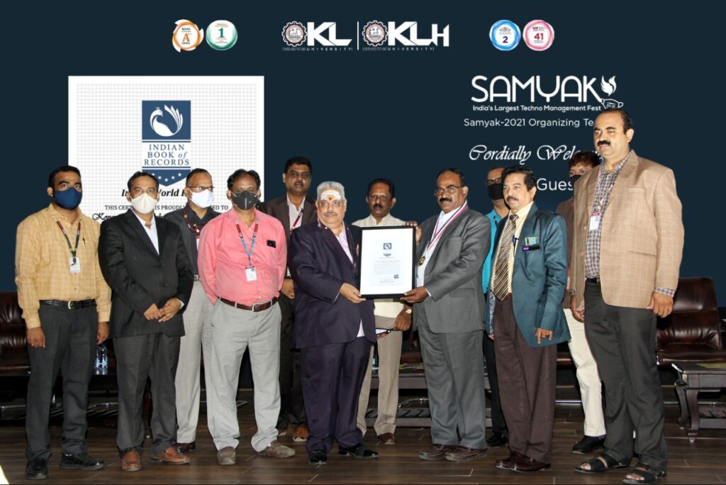 Dr. L.S.S.Reddy, Vice Chancellor of KL Deemed to be University receiving India World Record for SAMYAK-2021 (India's Largest Techno Management Fest )