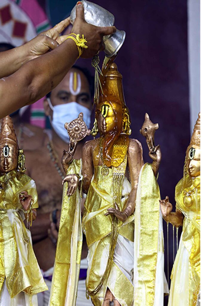 MALAYAPPA REAPPEARS IN GOLDEN ARMOUR
