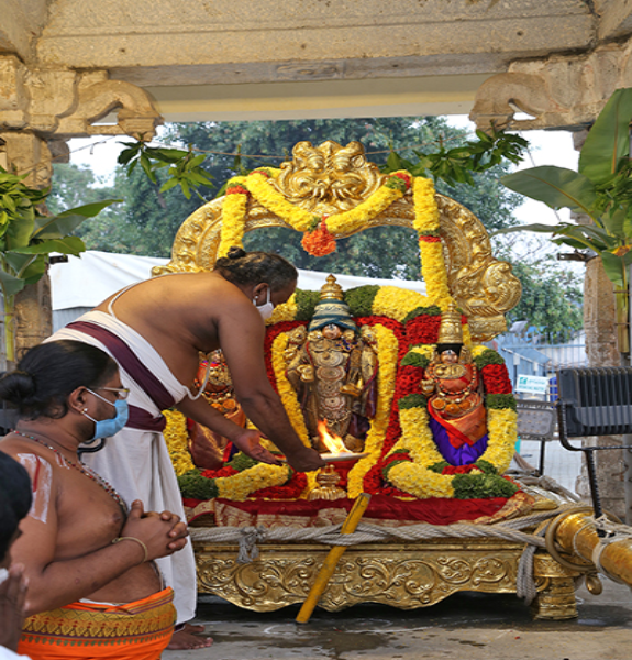  Sri Malayappa Swamy Vengamamba stone Mandapam  fete held 