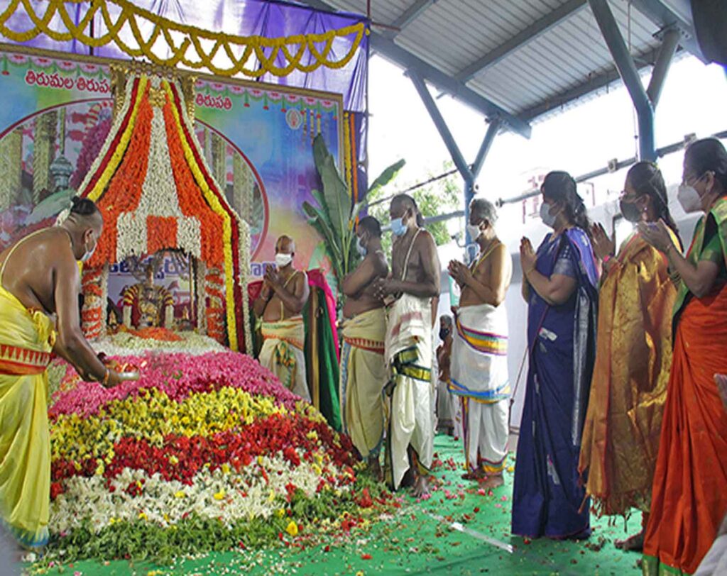 PUSHPAYAGAM HELD IN APPALAYAGUNTA