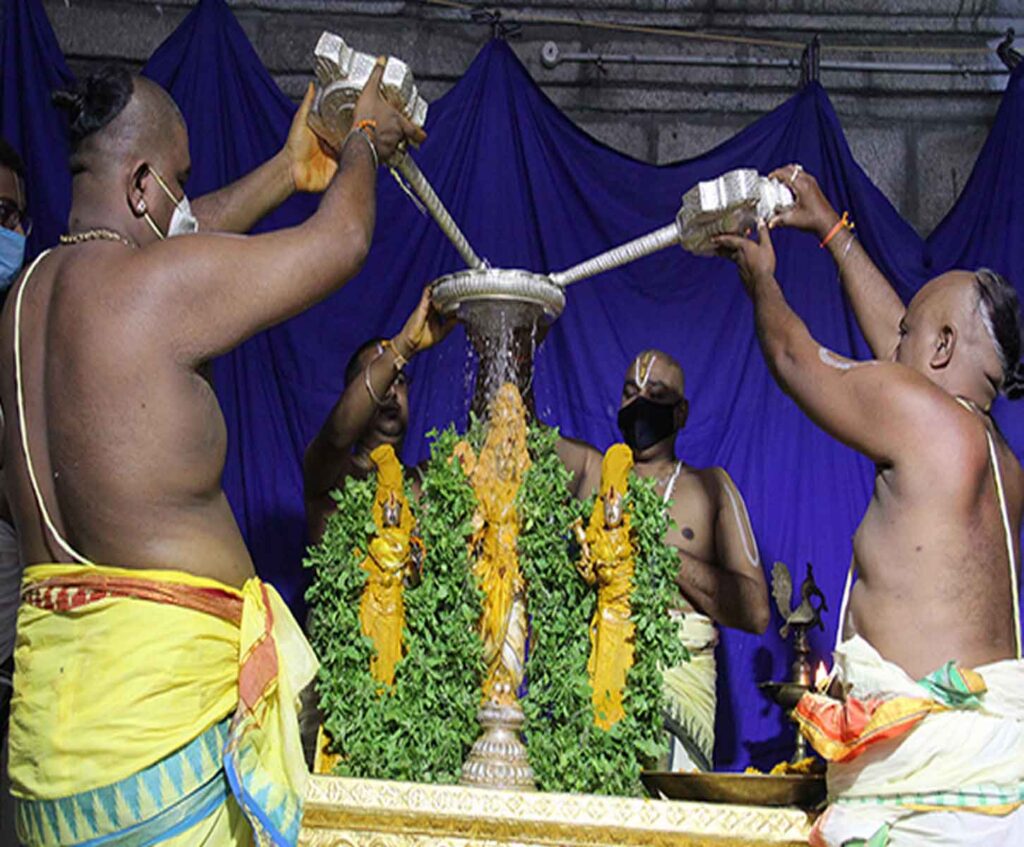 PUSHPAYAGAM HELD IN APPALAYAGUNTA