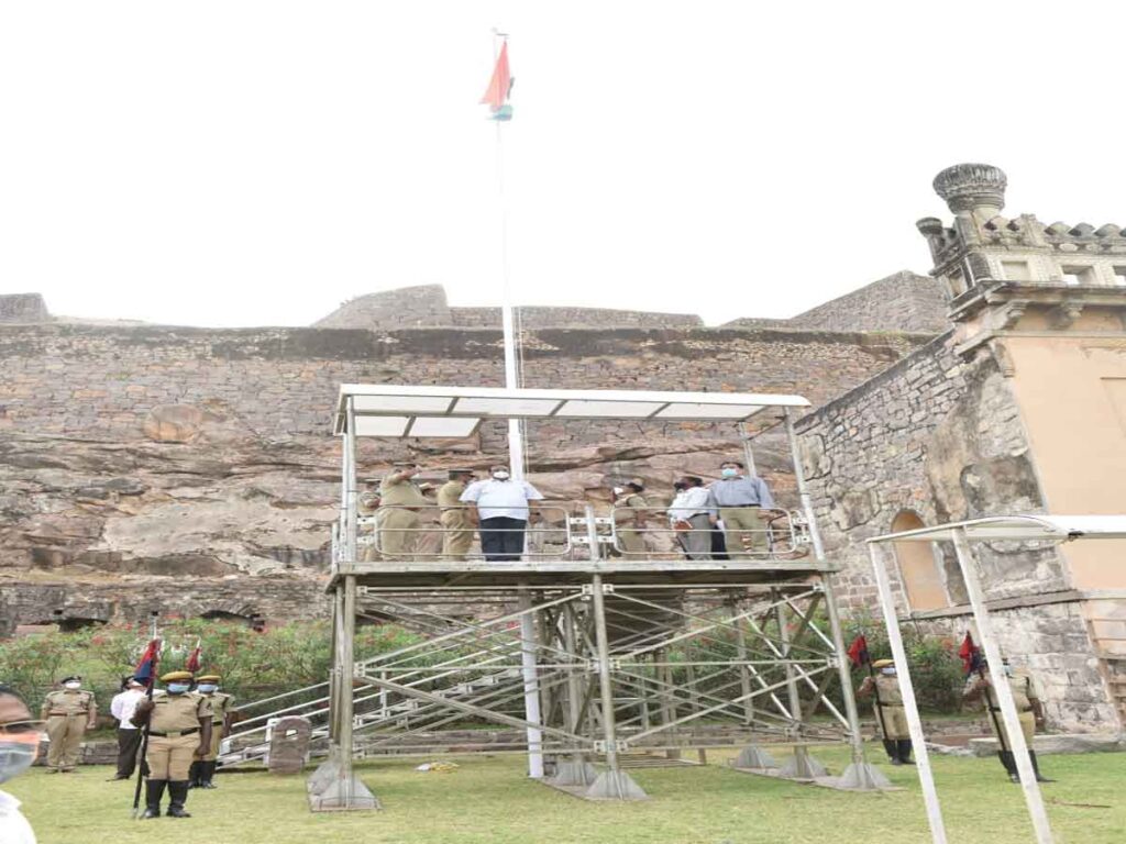 C.S. Somesh Kumar visited Golkonda Fort today and inspected arrangements being made for 15th August Independence Day Celebrations..