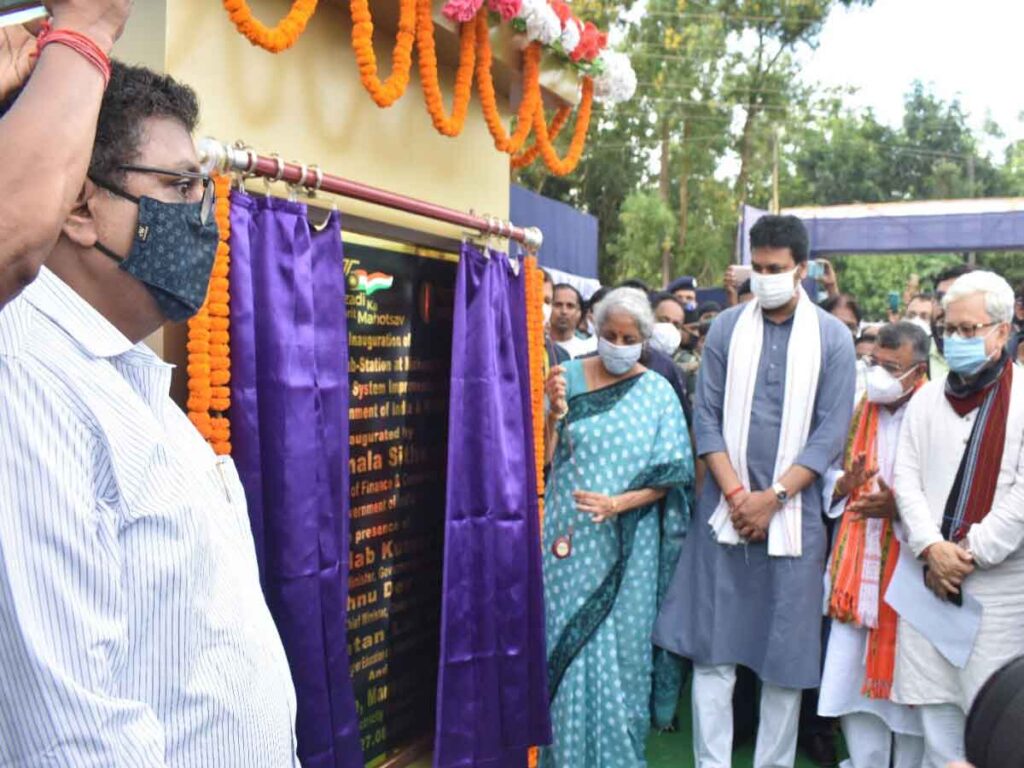 UNION MINISTER OF FINANCE & CORPORATE AFFAIRS INAUGURATES 132/33/11 Kv MOHANPUR SUB-STATION IN TRIPURA