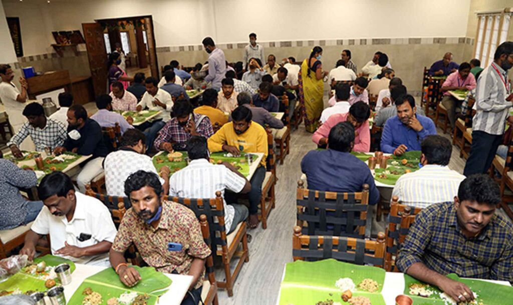 ANNAPRASADAM TO DEVOTEES ON THE LINES OF GOVINDUNIKI GO ADHARITA NAIVEDYAM
