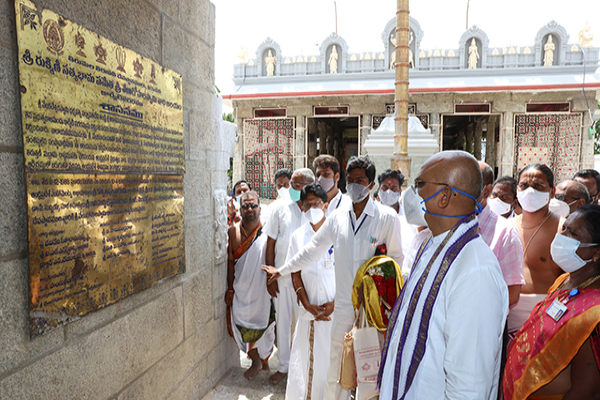 EO VISITS TTD TAKEN OVER TEMPLES