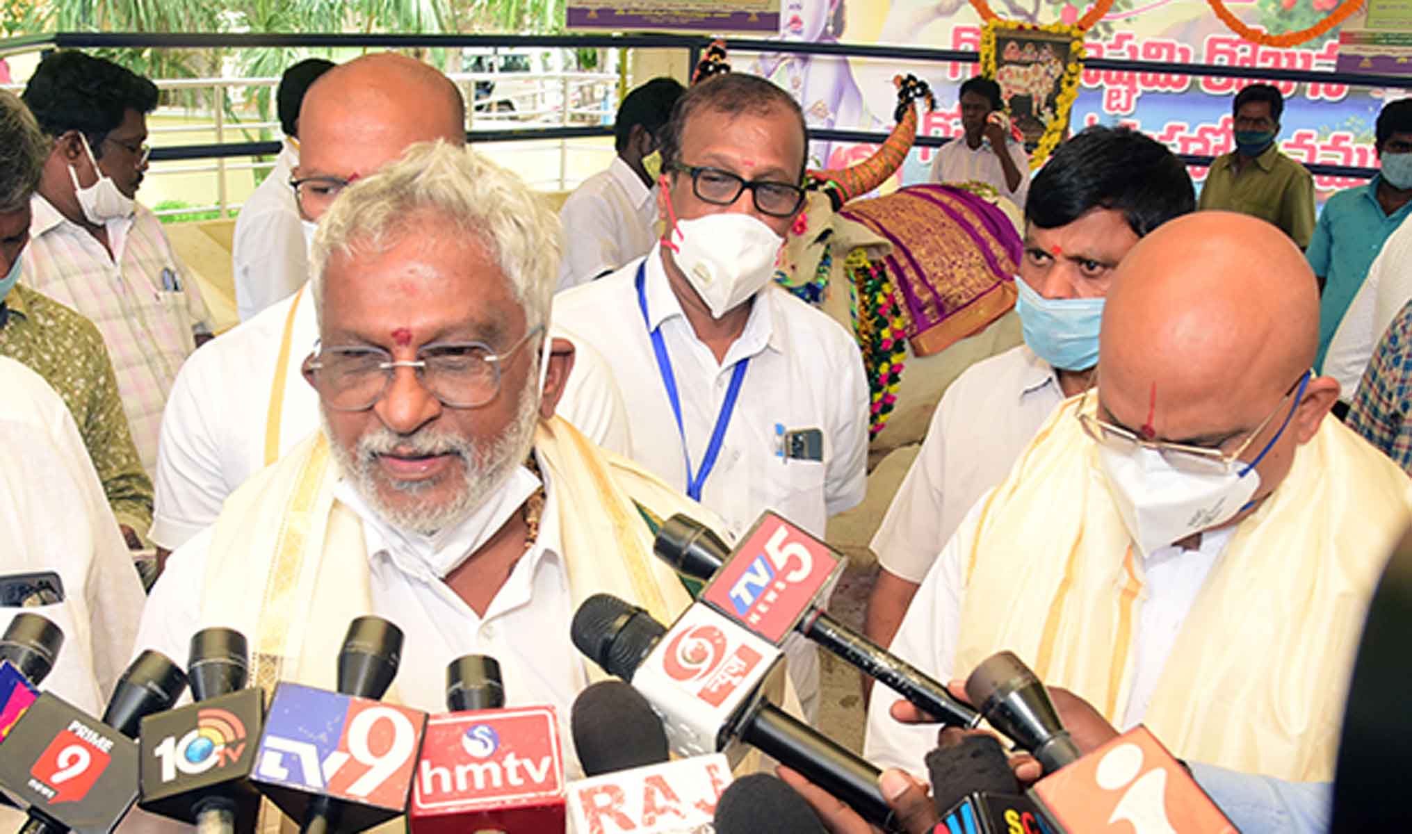 SERVING NITYA ANNAPRASADAM FOR DEVOTEES AT TIRUMALA IAS AN EVERLASTING SEVA