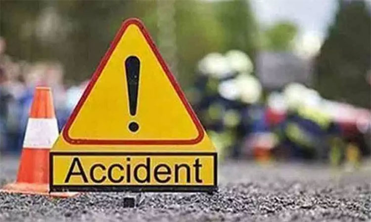 Three people dead as a car overturns in Keshapuram in Annamayya district